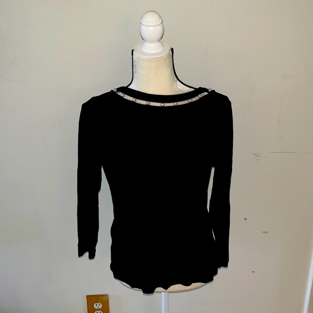 Cable & Gauge Elegant women’s Top
